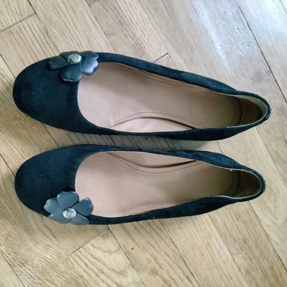 UGGs Black Suede Flats Size 8.5 - Picture 2 of 14